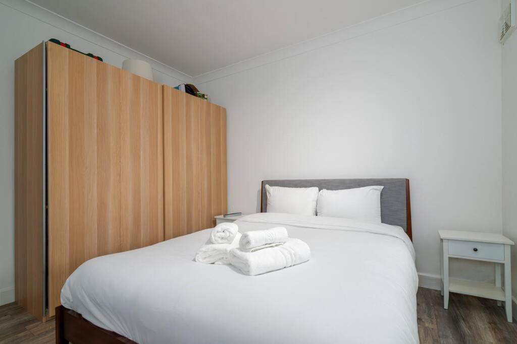Stylish And Well Equipped Flat In Stockwell Londres Exterior foto