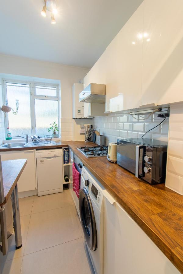 Stylish And Well Equipped Flat In Stockwell Londres Exterior foto
